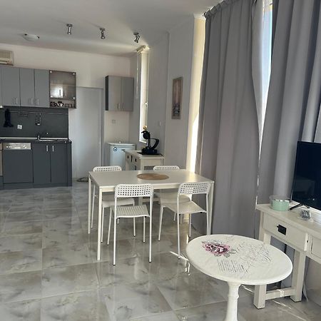 Oazis Sea View Apartment Ravda Kültér fotó